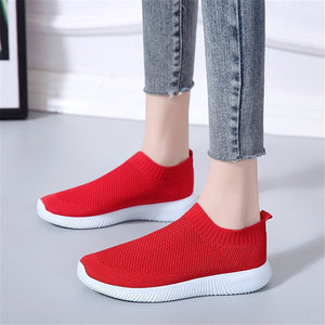 UPUPER Light Sneakers Women Running Shoes Women Breathable Mesh Slip-On Shoes Woman Sports Shoes 2019 zapatillas mujer deportiva