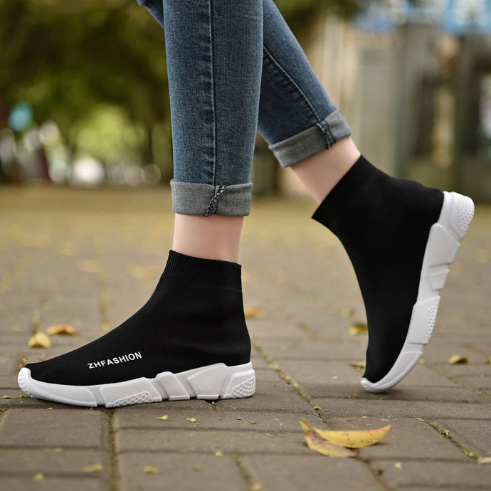 Light High Top New Breathable Flying Socks Shoes Women Sports Elastic Socks Sneakers Woman Ladies Flat Running Walking Shoes